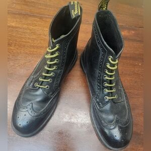 Made in Asia Doc Marten boot